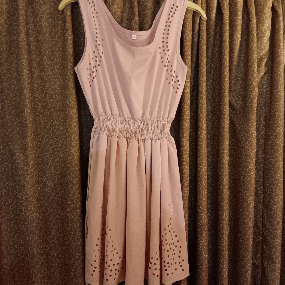 Overmal light pink sleeveless dress.